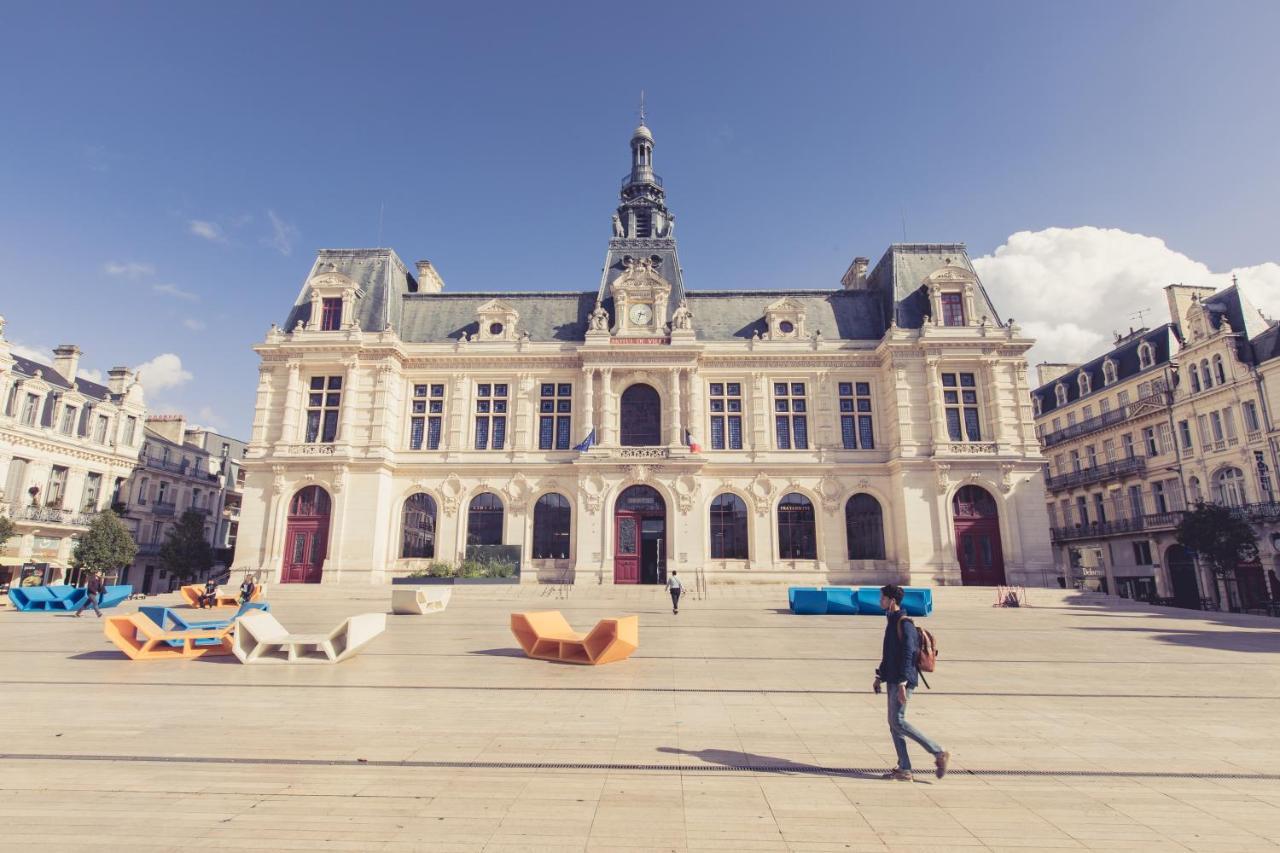 La Maison De La Liberte Alexandra David-Neel Poitiers Exterior photo